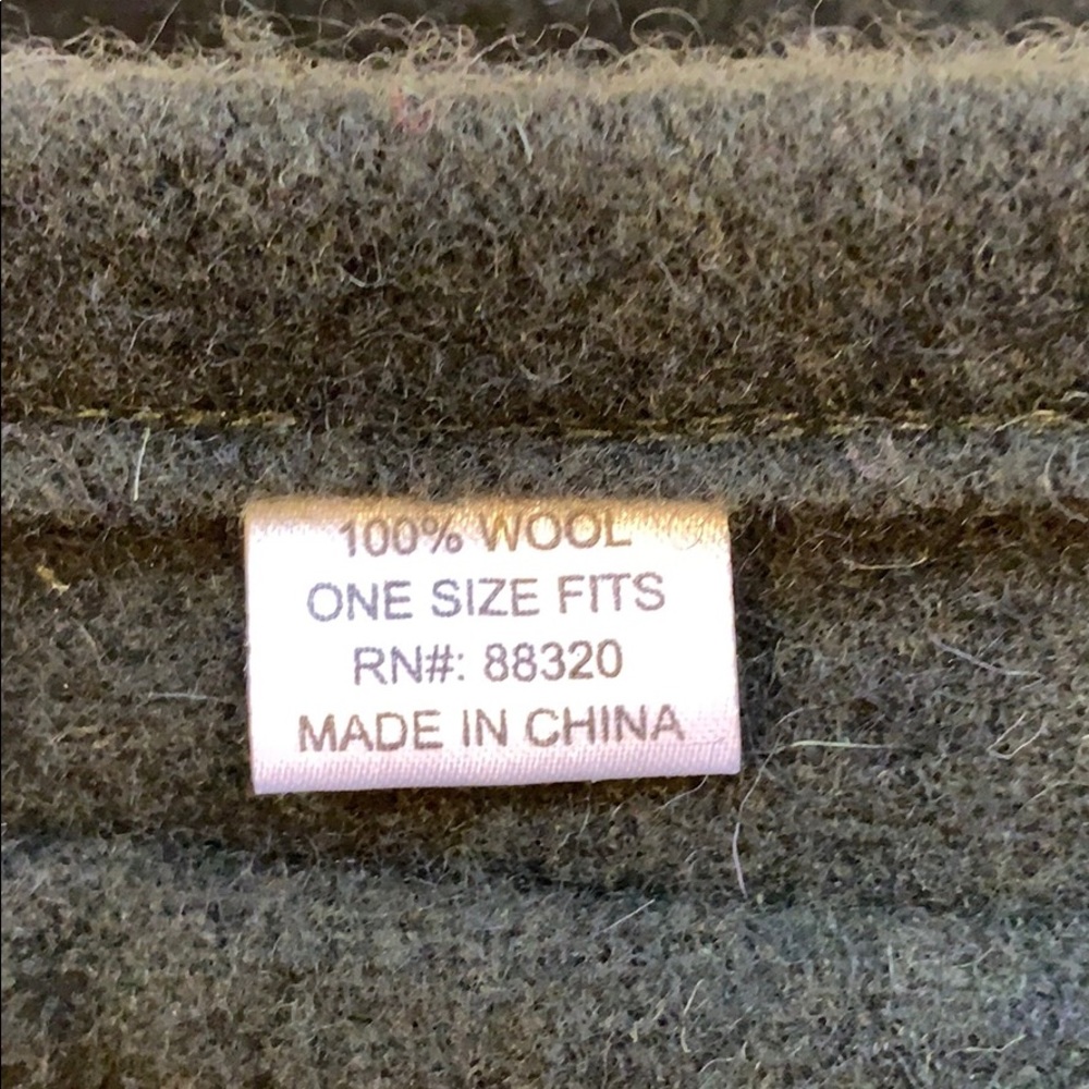 Wool hat - Picture 3 of 4